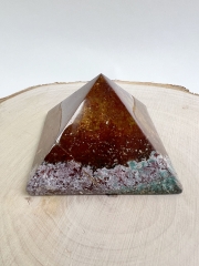 Ozean Jaspis Pyramide