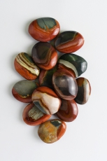 Polychrom-Jaspis Seifensteine