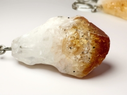 25 kaychain citrine points