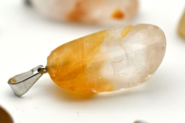 Bergkristall gelb (Golden Healer) Trommelstein Anh�nger