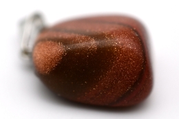 Goldfluss Trommelstein Anh�nger