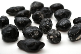 Apachentr�nen (Obsidian) Trommelsteine