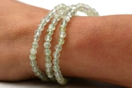 Prehnit Kugel Armband facettiert 4 mm