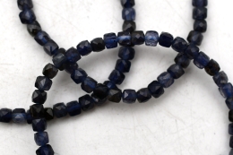 Iolite Cube Bracelet faceted 4 mm