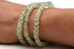 Prehnit W�rfel Armband facettiert 4 mm