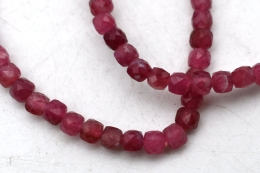 Tourmaline Pink Extra-Quality Cube Bracelet faceted 4 mm