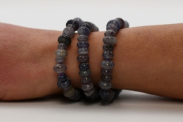 Iolith Button Armband