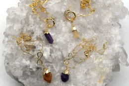 Kette mit Kristall Anh�nger geschliffen oder natur goldfarben galvanisiert