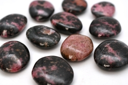 Rhodonit Seifensteine (handpoliert)