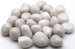 Schneequarz Trommelsteine