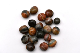 Polychrom-Jaspis Trommelsteine